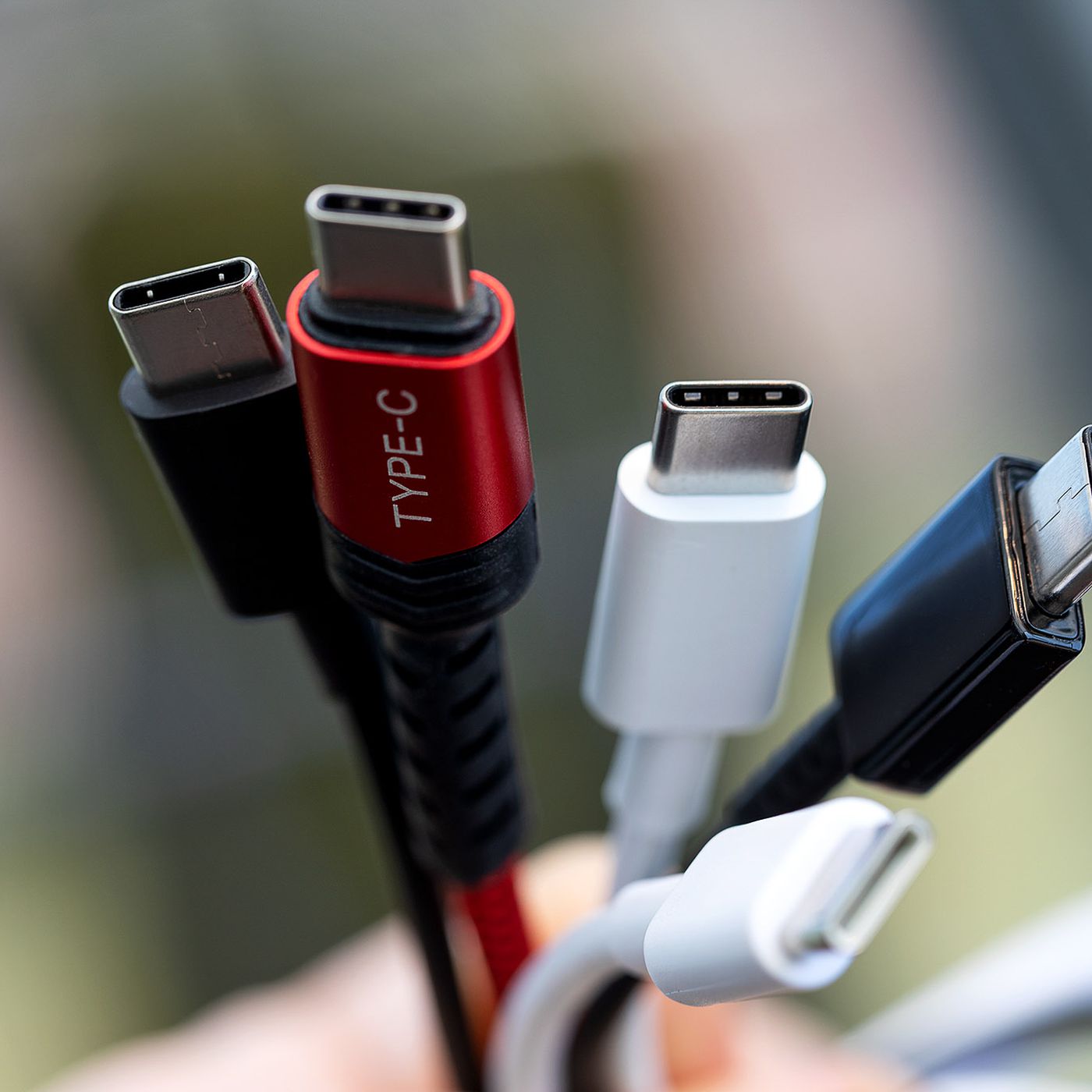 USB-C to be added all devices, including iPhones EU proposes