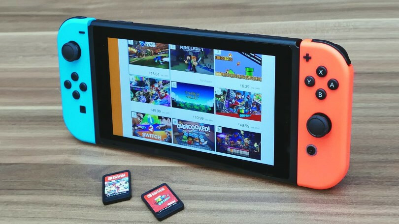 APPLE HANDHELD CONSOLE TO COMPETE WITH THE NINTENDO SWITCH