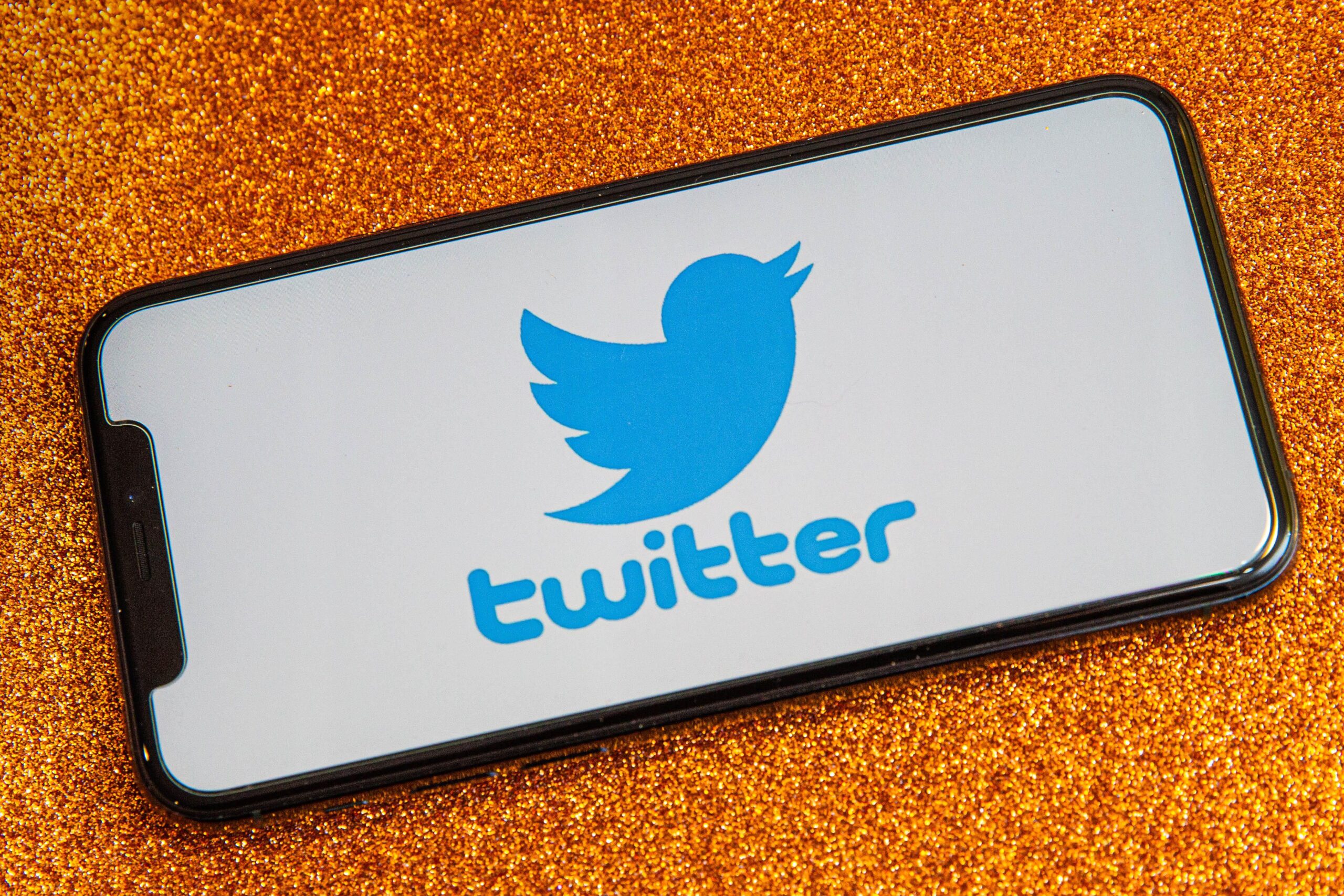 Twitter Recently Enables Tabbed Option To Toggle Between Home And Latest Tweets
