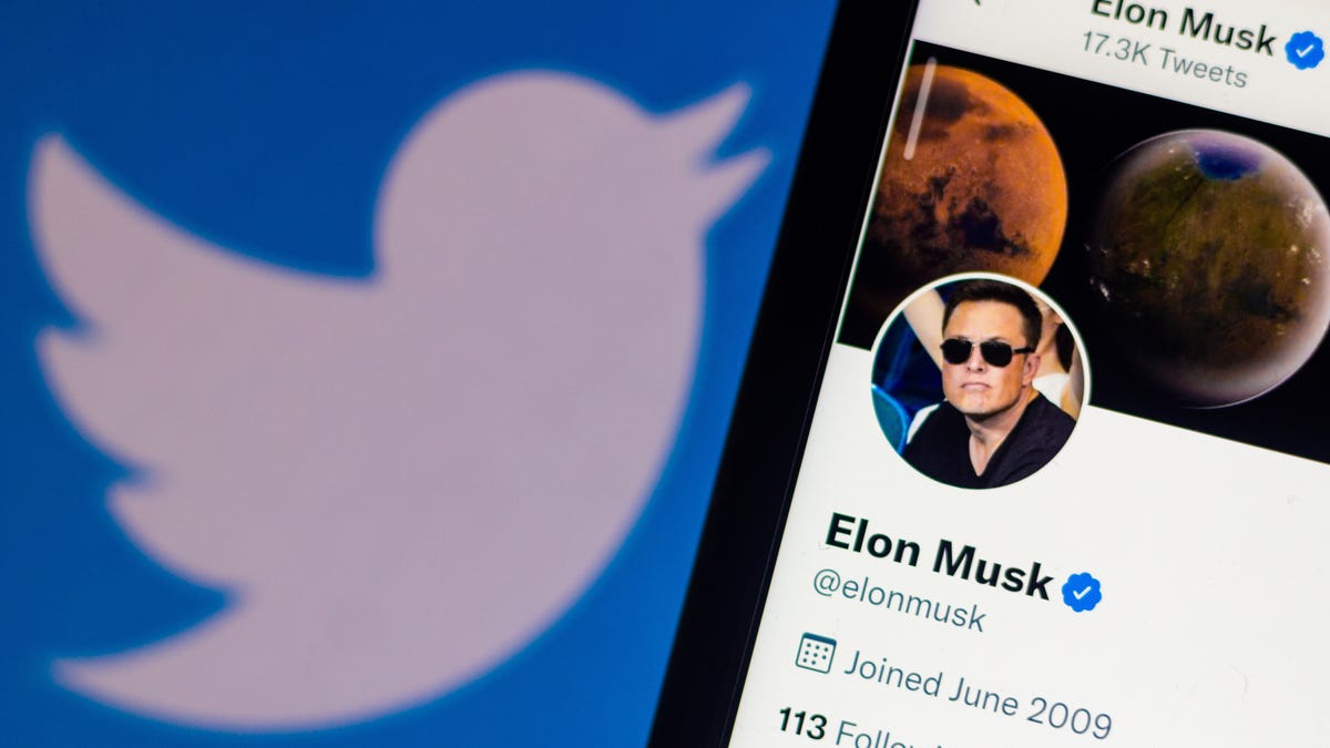 Elon Musk buys Twitter